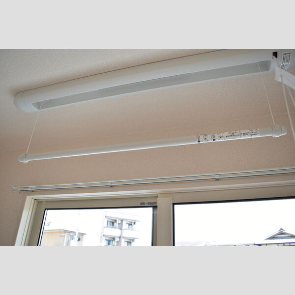 その他 (室内物干し)