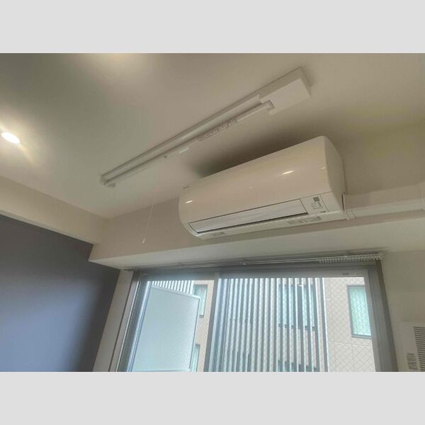 その他設備 (エアコン・室内物干し)