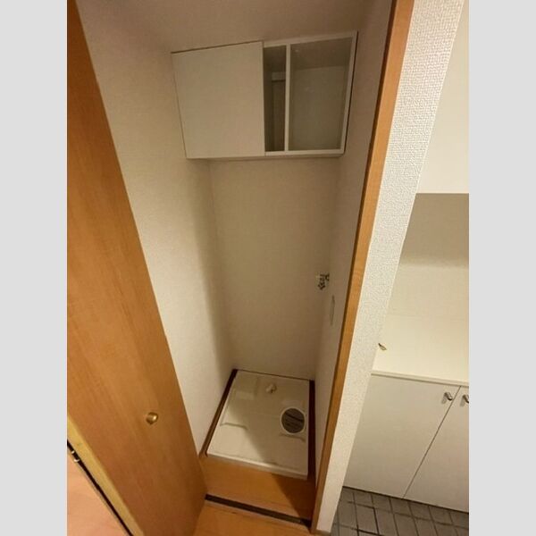 その他 (洗濯機置き場)
