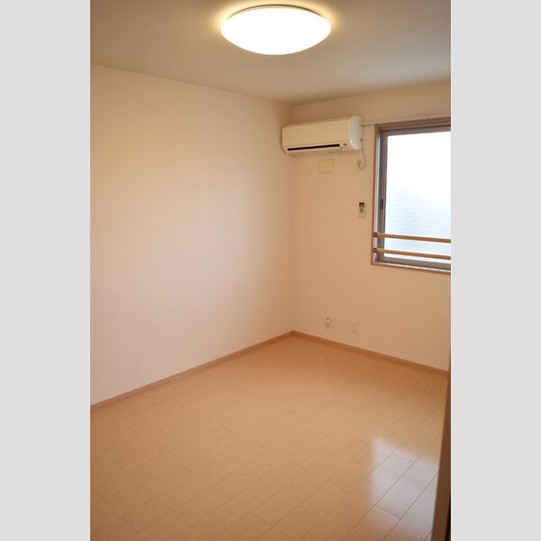 その他 (洋室・エアコン)