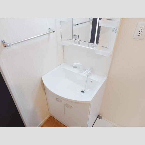 洗面所 (洗髪洗面化粧台)