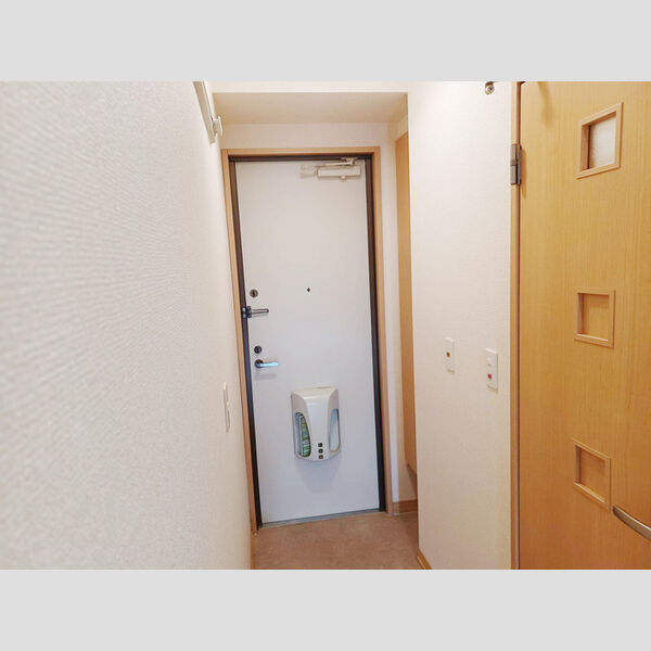 玄関 (玄関)