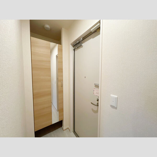 玄関 (玄関)