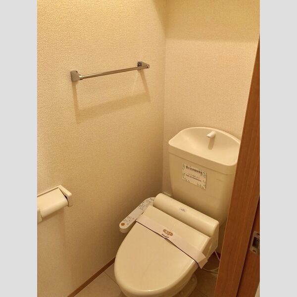 トイレ (温水洗浄便座)