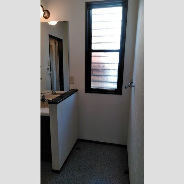 その他 (洗濯機置場)