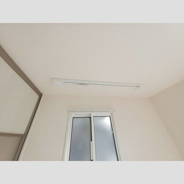 その他 (室内物干し)