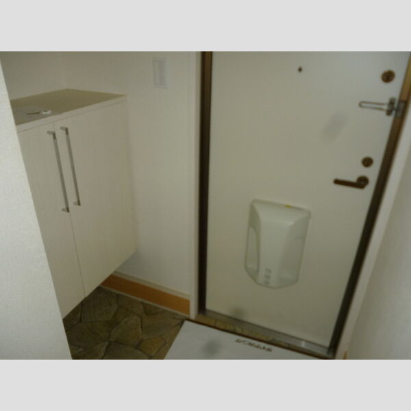 玄関 (玄関・下駄箱)