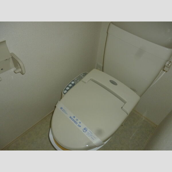 トイレ (温水洗浄暖房便座)