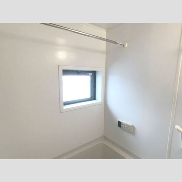 バス (物干しバー)