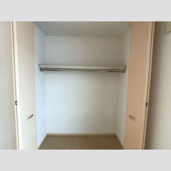 収納 (クローゼット)