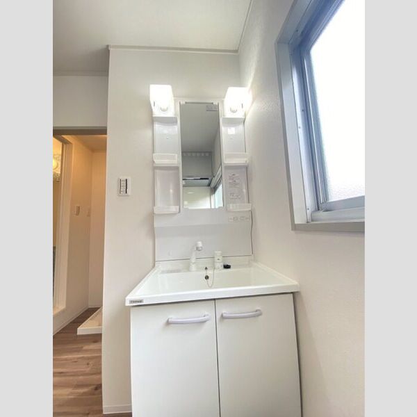 洗面所 (洗髪洗面化粧台)