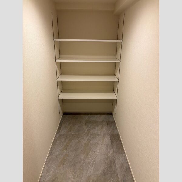 収納 (シューズクローク)