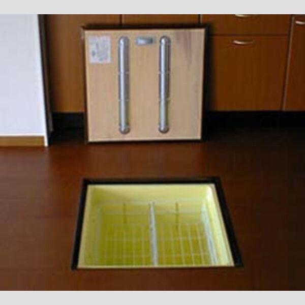 収納 (床下収納庫)