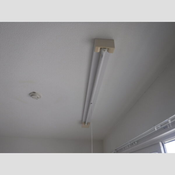 その他設備 (室内物干し)