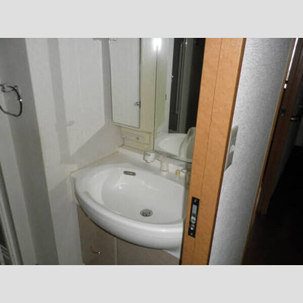 洗面所 (洗髪洗面化粧台)