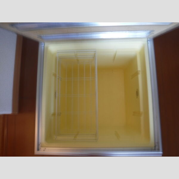 収納 (床下収納)