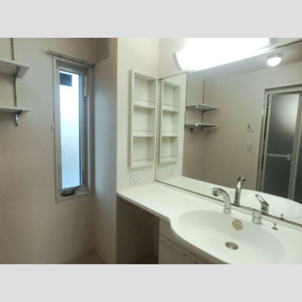 洗面所 (洗髪洗面化粧台)