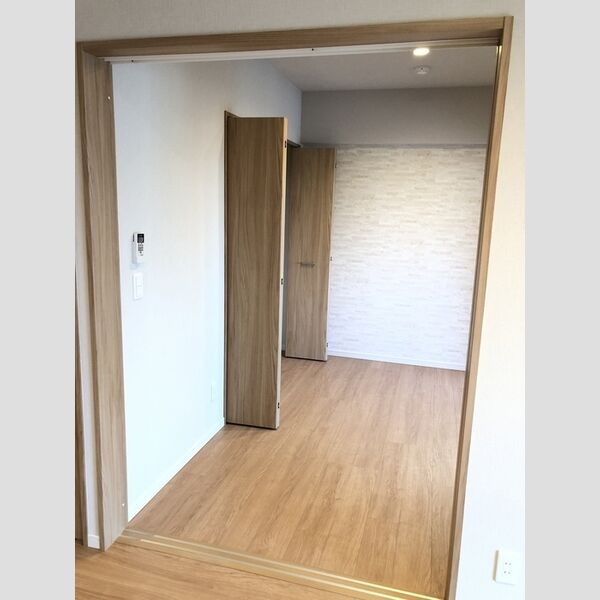 その他 (洋室)