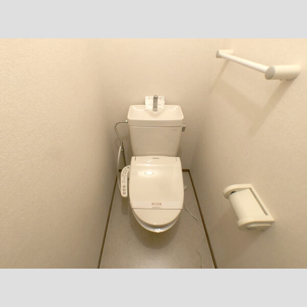 トイレ (温水洗浄便座)