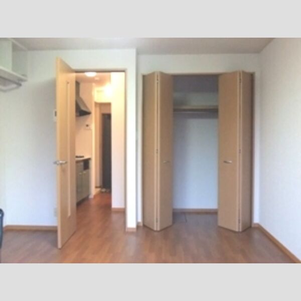 収納 (107:洋室(クローゼット・吊棚有り))