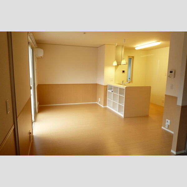 居室・リビング (リビング～カウンターキッチン)