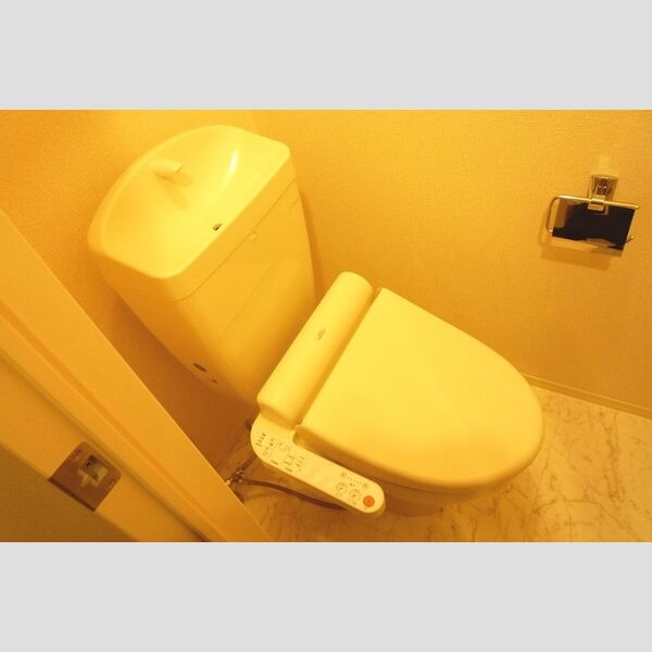 トイレ (温水洗浄暖房便座トイレ)