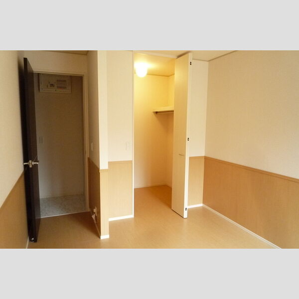 収納 (ウォークインクローゼット)