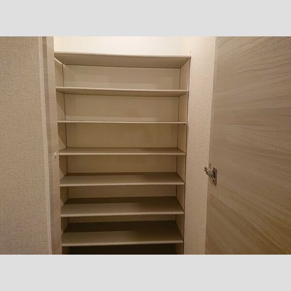 玄関 (シューズボックス)