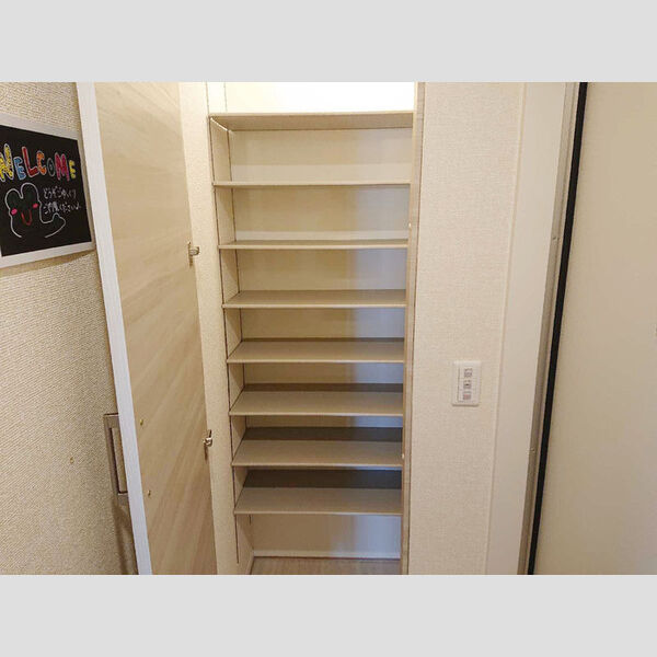 玄関 (シューズボックス)