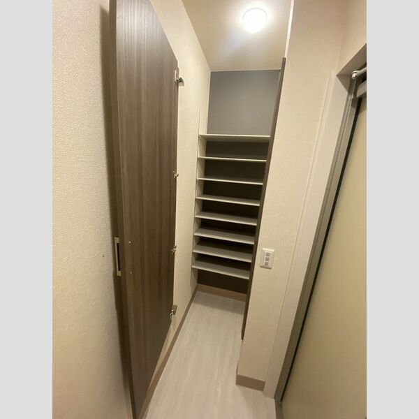 収納 (シューズボックス)