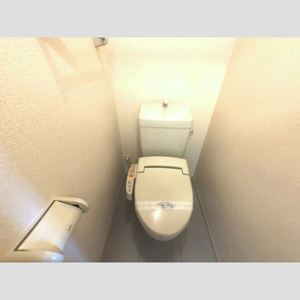 トイレ (温水洗浄便座)