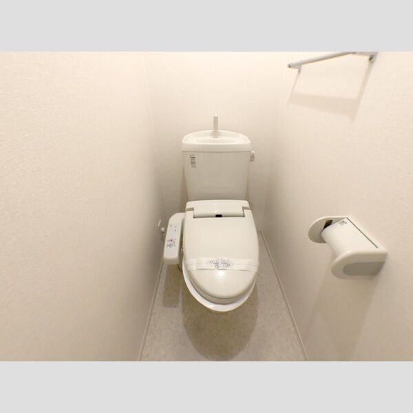 トイレ (温水洗浄便座)