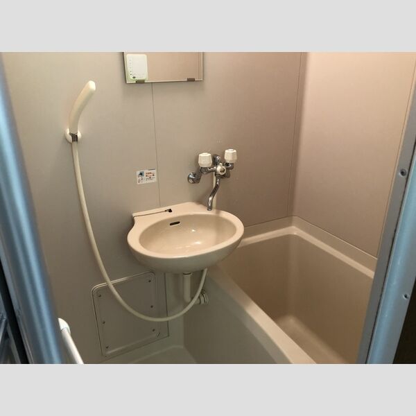 洗面所 (洗面台)