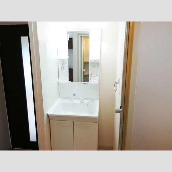 洗面所 (洗髪洗面化粧台)