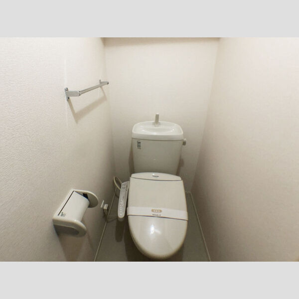 トイレ (温水洗浄便座)