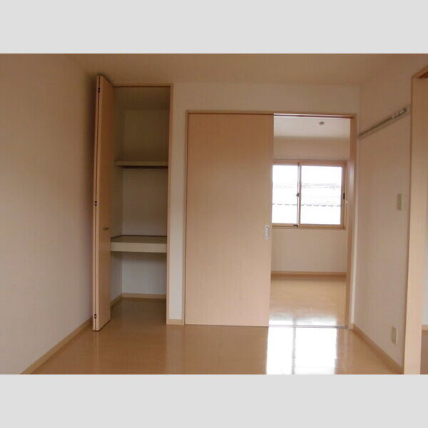 収納 (洋室・収納)