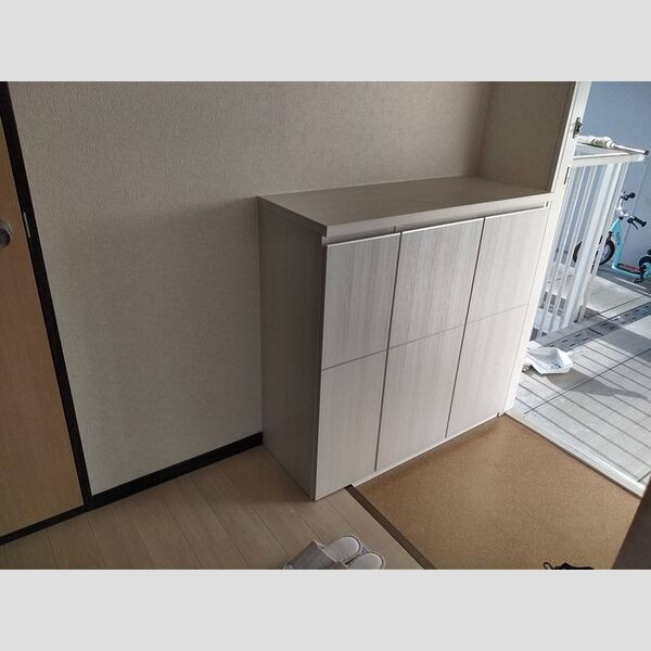玄関 (シューズBOX)