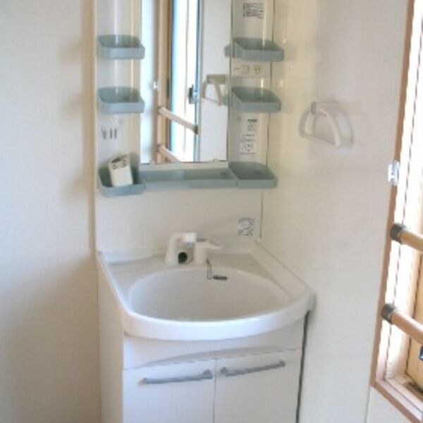 洗面所 (洗髪洗面化粧台)