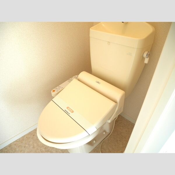 トイレ (温水洗浄暖房便座)