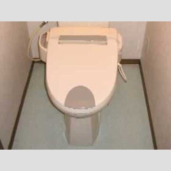 トイレ (トイレ(温水洗浄便座付き))