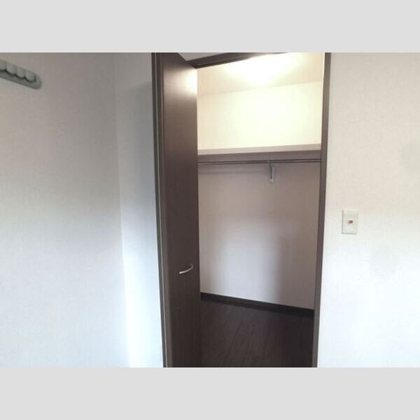 収納 (ウォークインクローゼット)