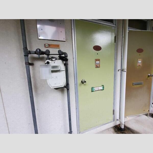 エントランス (エントランス)