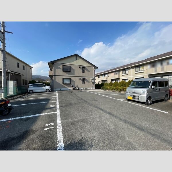 駐車場 (駐車場)