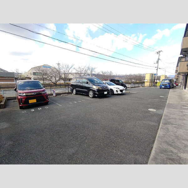 駐車場 (駐車場)