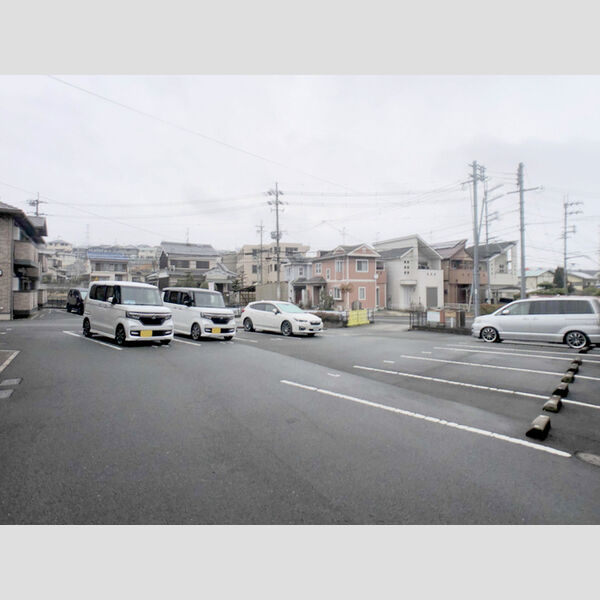 駐車場 (駐車場)