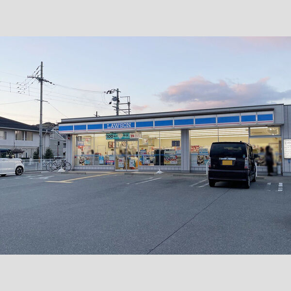 現地周辺 (ローソン)