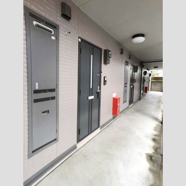 エントランス (エントランス)