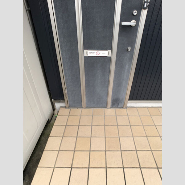 エントランス (エントランス)