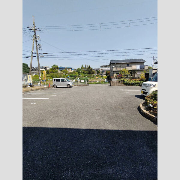 駐車場 (駐車場)