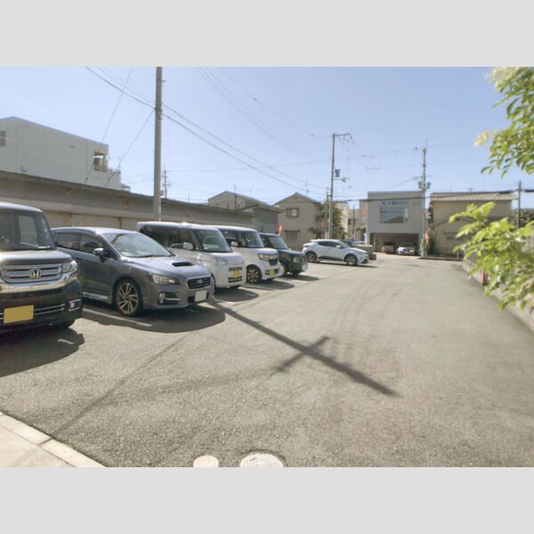 駐車場 (駐車場)
